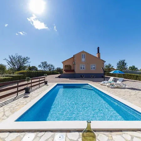 Сasa de vacaciones Holiday Fabio By Interhome Banjevci